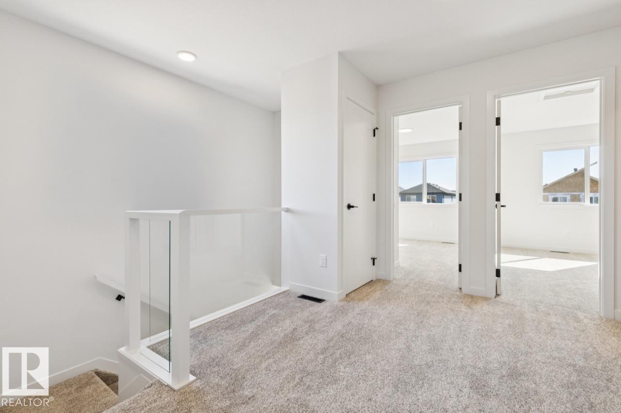 353 Rankin DR - 22
