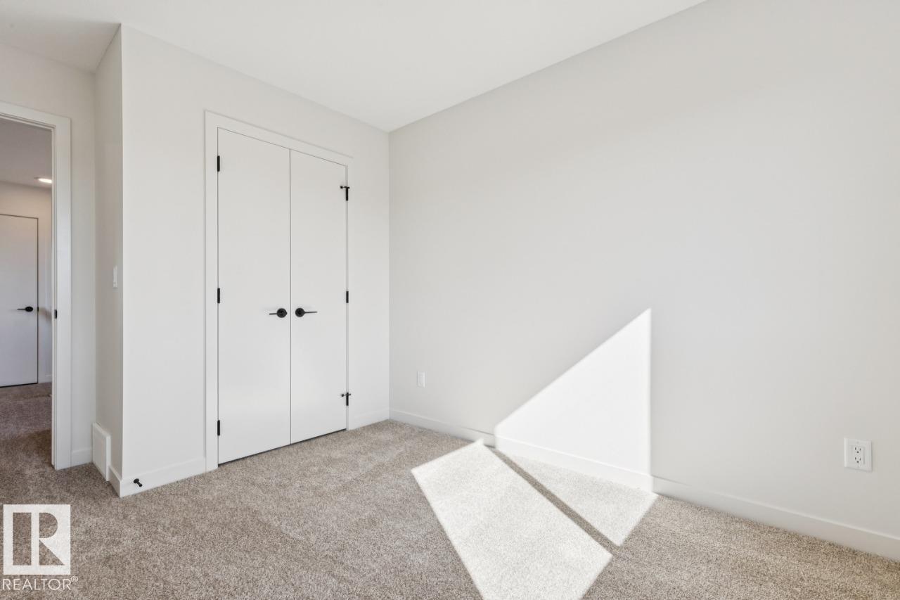 353 Rankin DR - 25