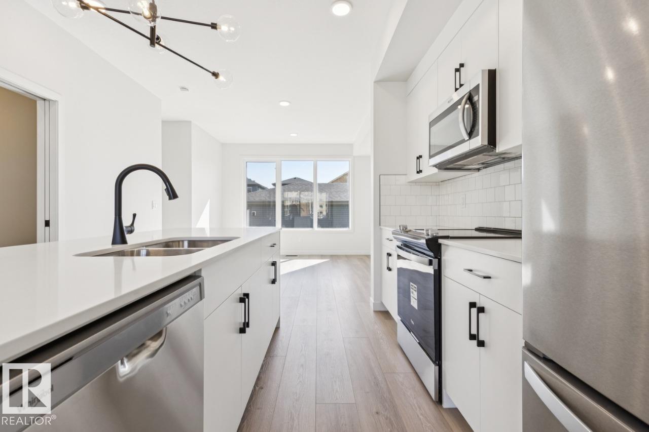 353 Rankin DR - 6
