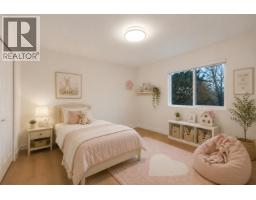 6998 Fielding Court, Burnaby, BC V5A1Y5 Photo 9