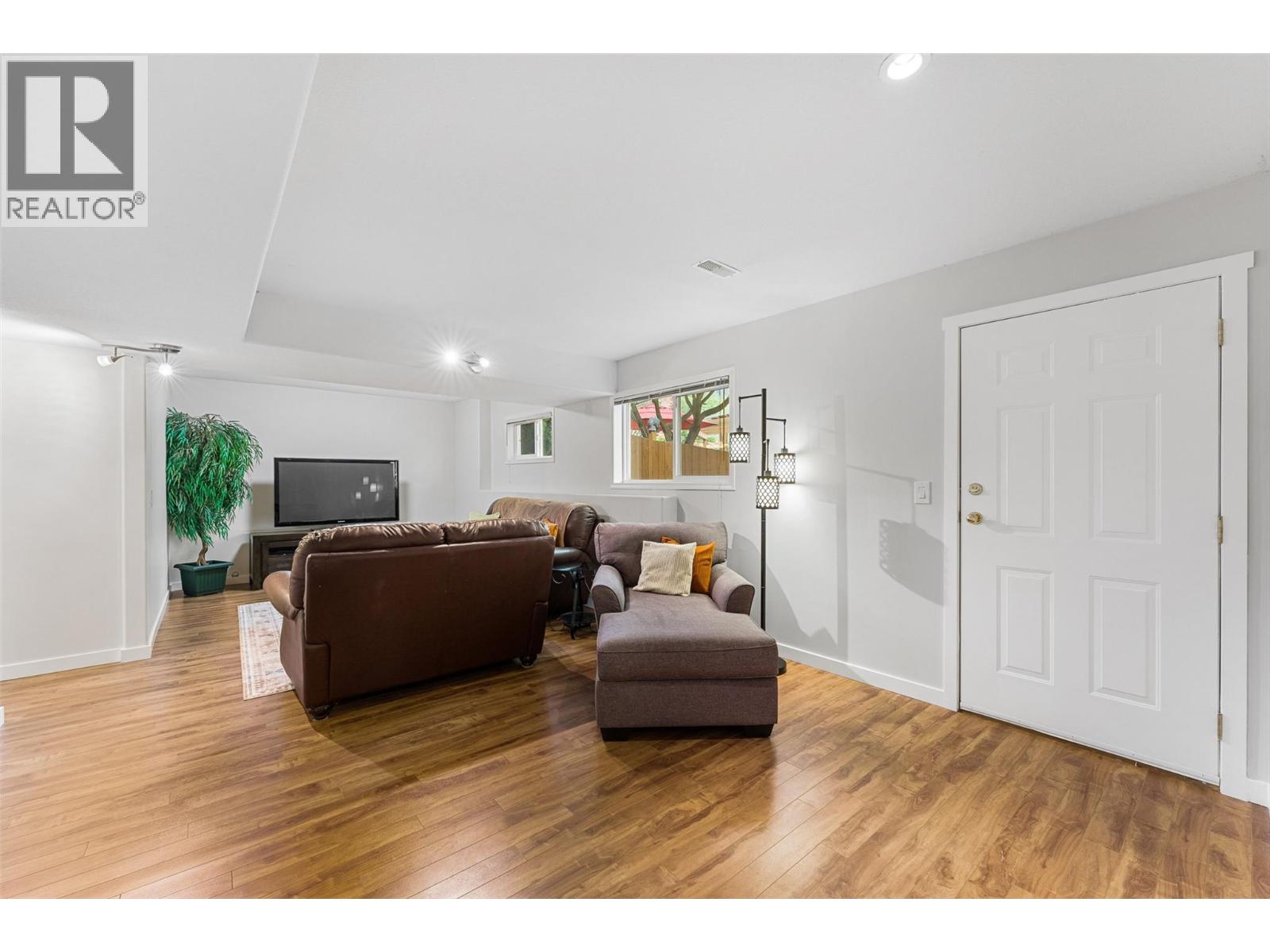 1170 Caledonia Way, West Kelowna - Image 1