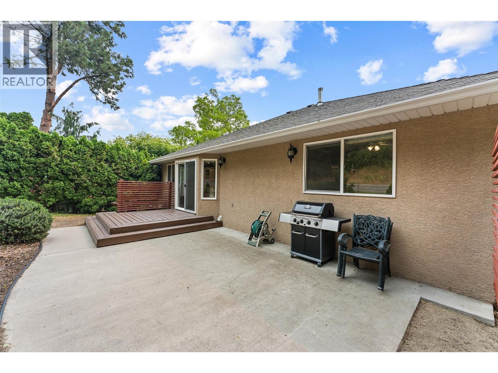 1170 Caledonia Way, West Kelowna - Image 1