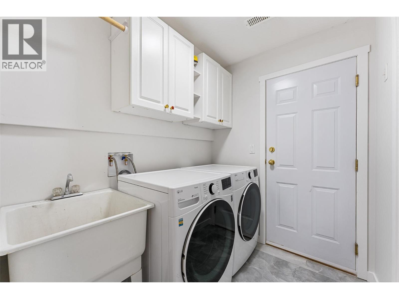 1170 Caledonia Way, West Kelowna - Image 1