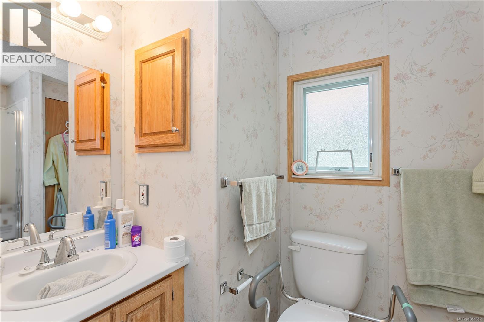 #39 1048 Murchie Way - Image 13