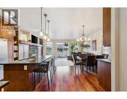 2050 47 Avenue SW - photo 5