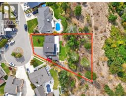  2571 Pineridge Place, West Kelowna