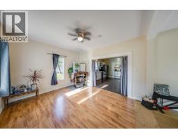 514 Davies Avenue, Salmo, BC V0G1Z0 Photo 18