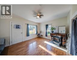 514 Davies Avenue, Salmo, BC V0G1Z0 Photo 14