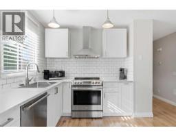 Kitchen - 84 Glendale Way, Cochrane, AB T4C1H9 Photo 12