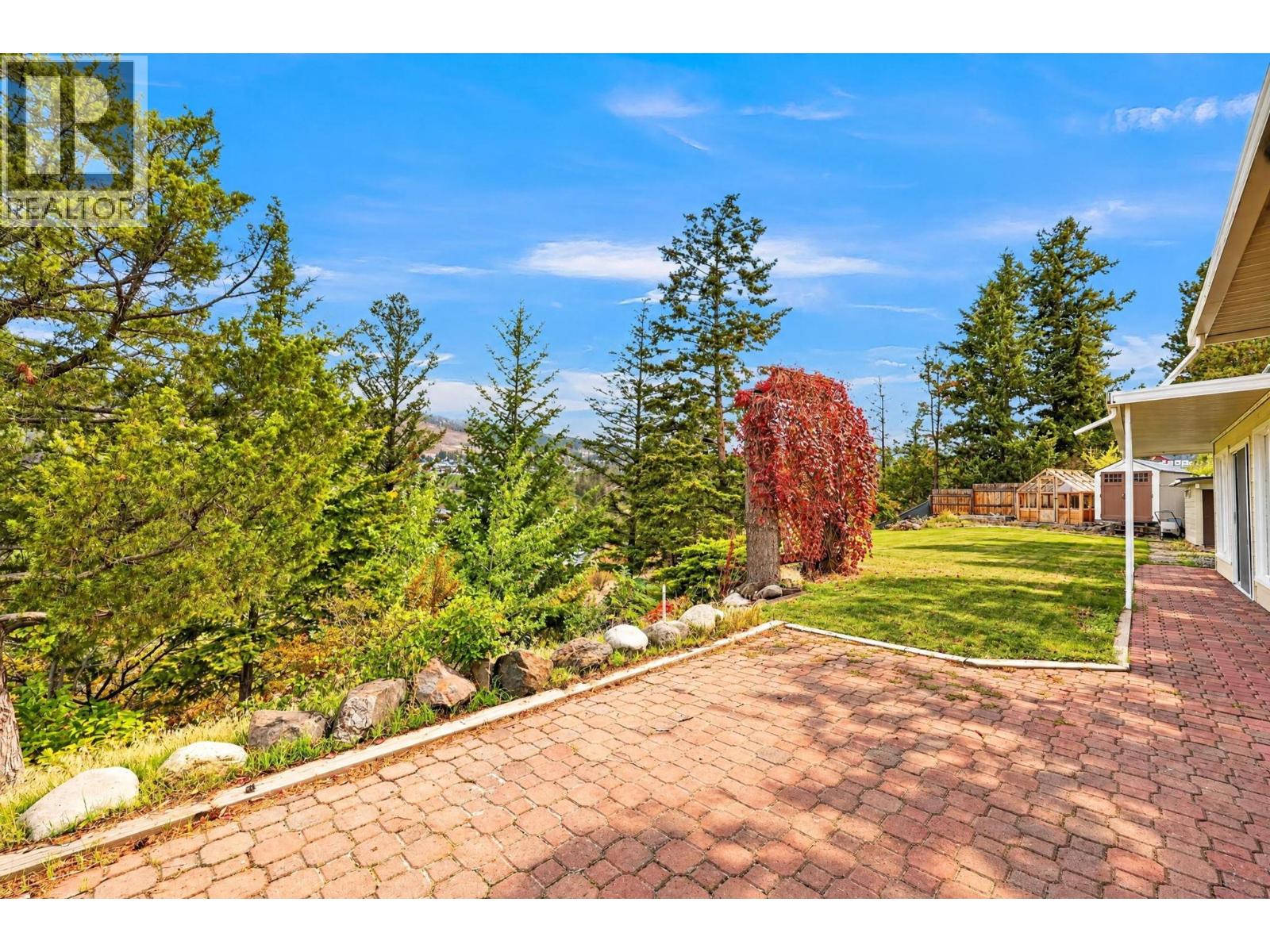 2571 Pineridge Place, West Kelowna