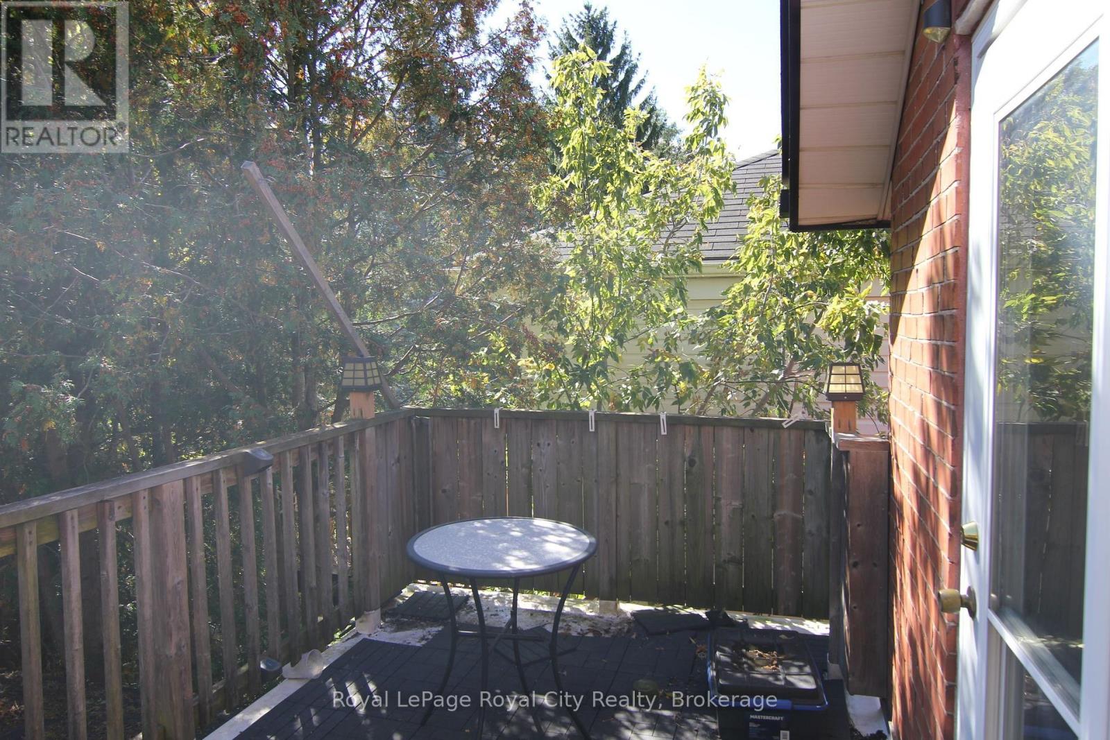 98 Waterloo Avenue — photo 33
