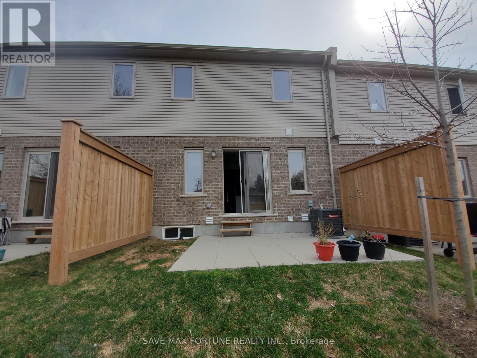 12 - 50 PINNACLE DRIVE — photo 3