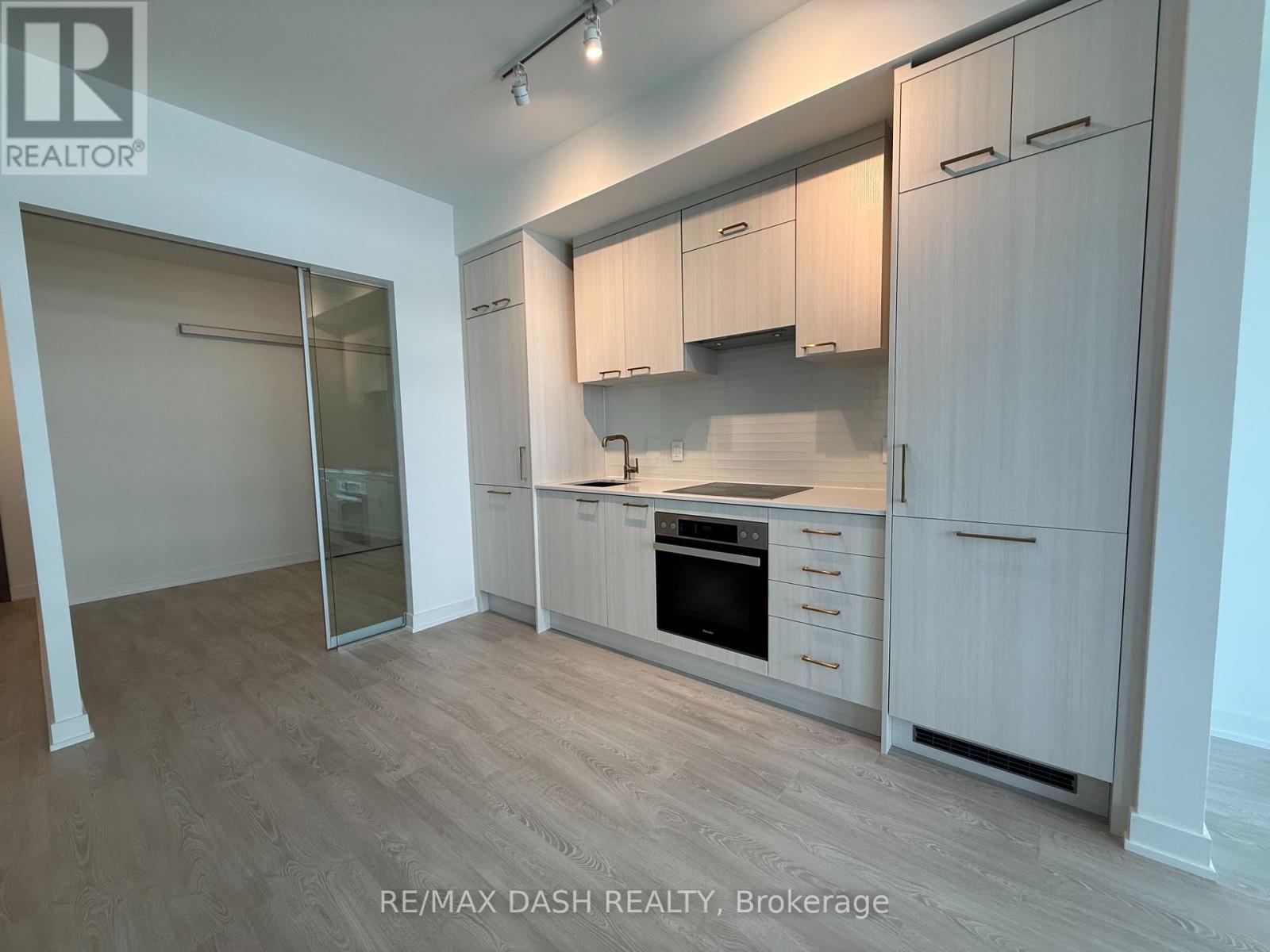 634 Church Street — photo 18