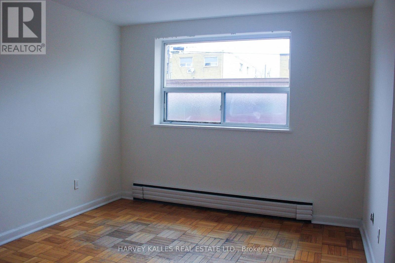 28 Fraserwood Avenue — photo 25