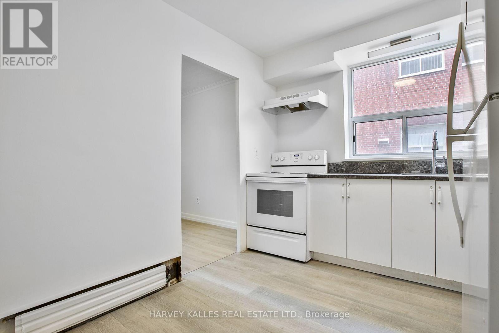 28 Fraserwood Avenue — photo 17