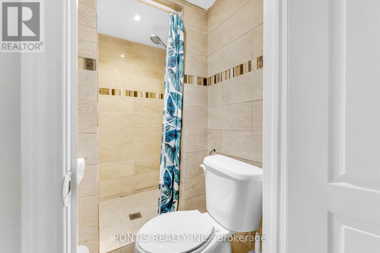 14 ARROWSTONE COURT - 42