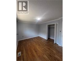 37 Elora Drive, Hamilton, ON L9C6T4 Photo 10