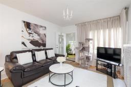 273 Glenwood Crescent, Winnipeg, MB R2L1K3 Photo 6