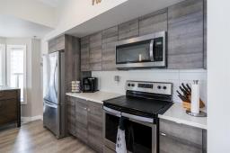 201 70 Philip Lee Drive, Winnipeg, MB R3W0N6 Photo 14