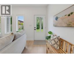 101 7057 Central Saanich Rd, Central Saanich, BC V8M1Y3 Photo 9