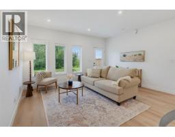 101 7057 Central Saanich Rd, Central Saanich, BC V8M1Y3 Photo 13