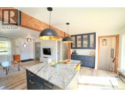 1073 Rockland Drive, Bathurst, NB E2A3T8 Photo 11