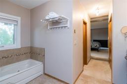 164 Hillmartin Drive, Winnipeg, MB R3T5L5 Photo 34
