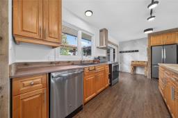 Laundry room - 3300 St Mary's Road, Winnipeg, MB R2N4B3 Photo 8