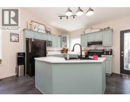 195 Cowichan Court W, Lethbridge, AB T1K7T7 Photo 6