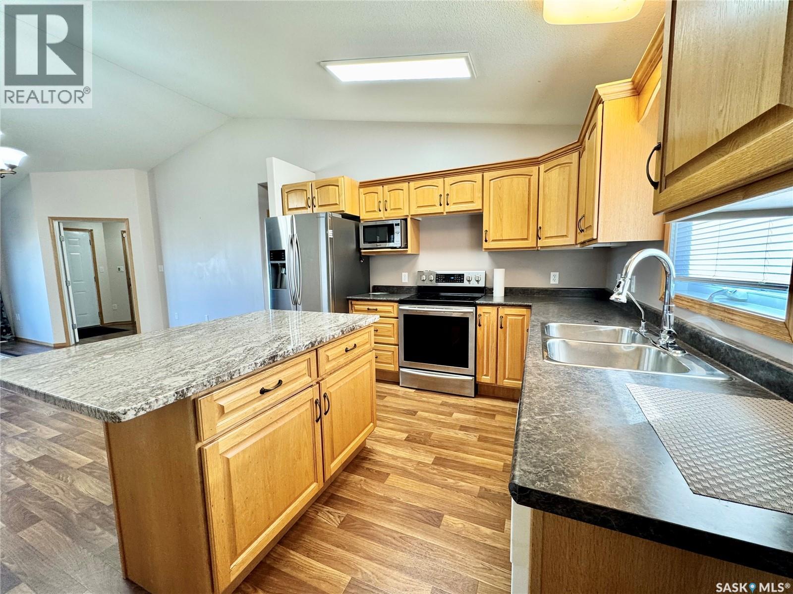 435 Southwood DRIVE - 3