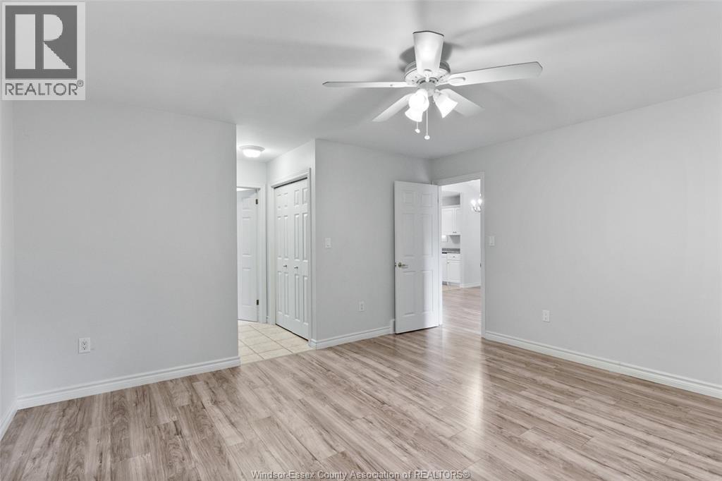 1487 IMPERIAL CRESCENT - 20