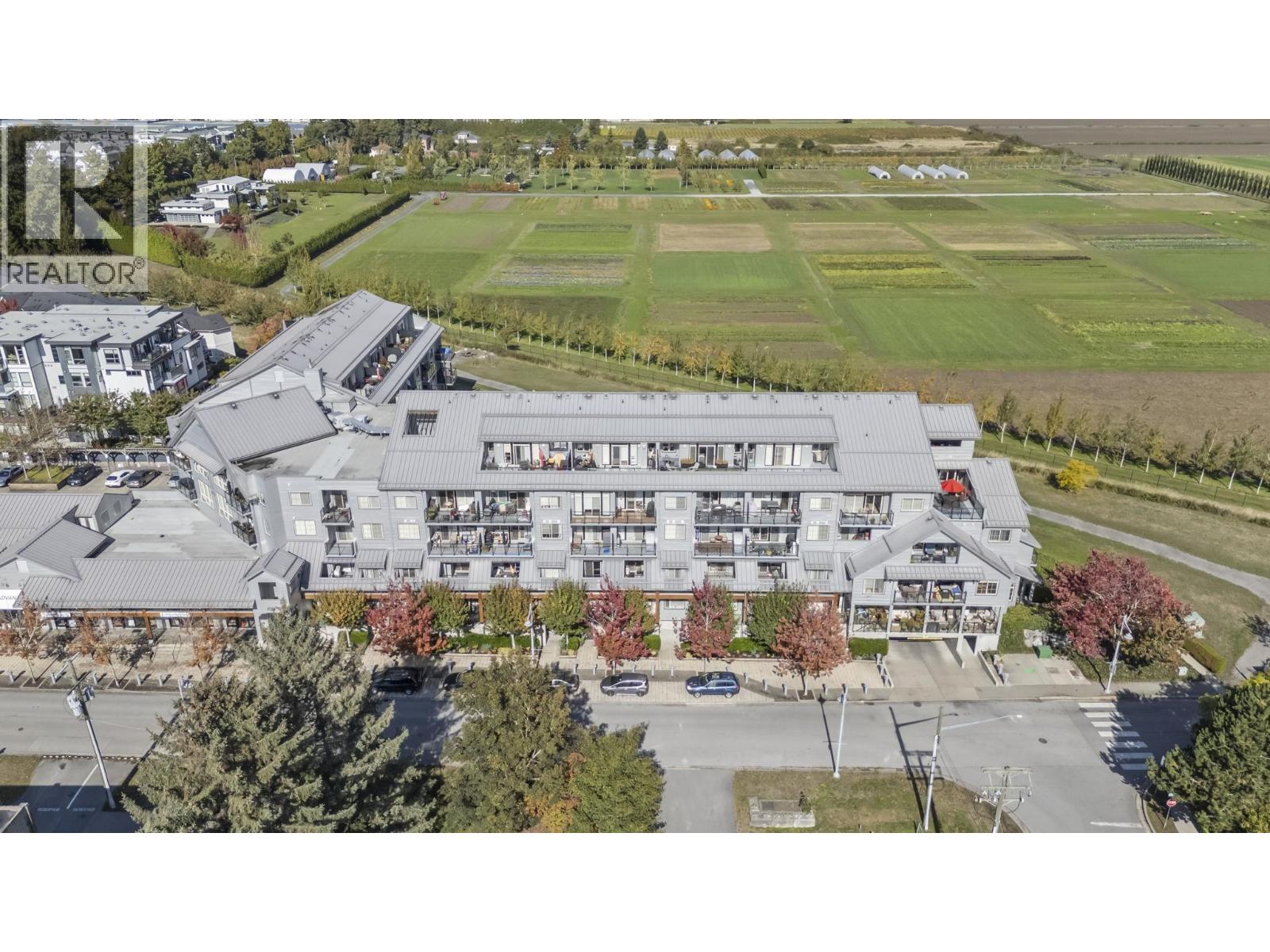 7 6233 LONDON ROAD, Richmond - Image 1