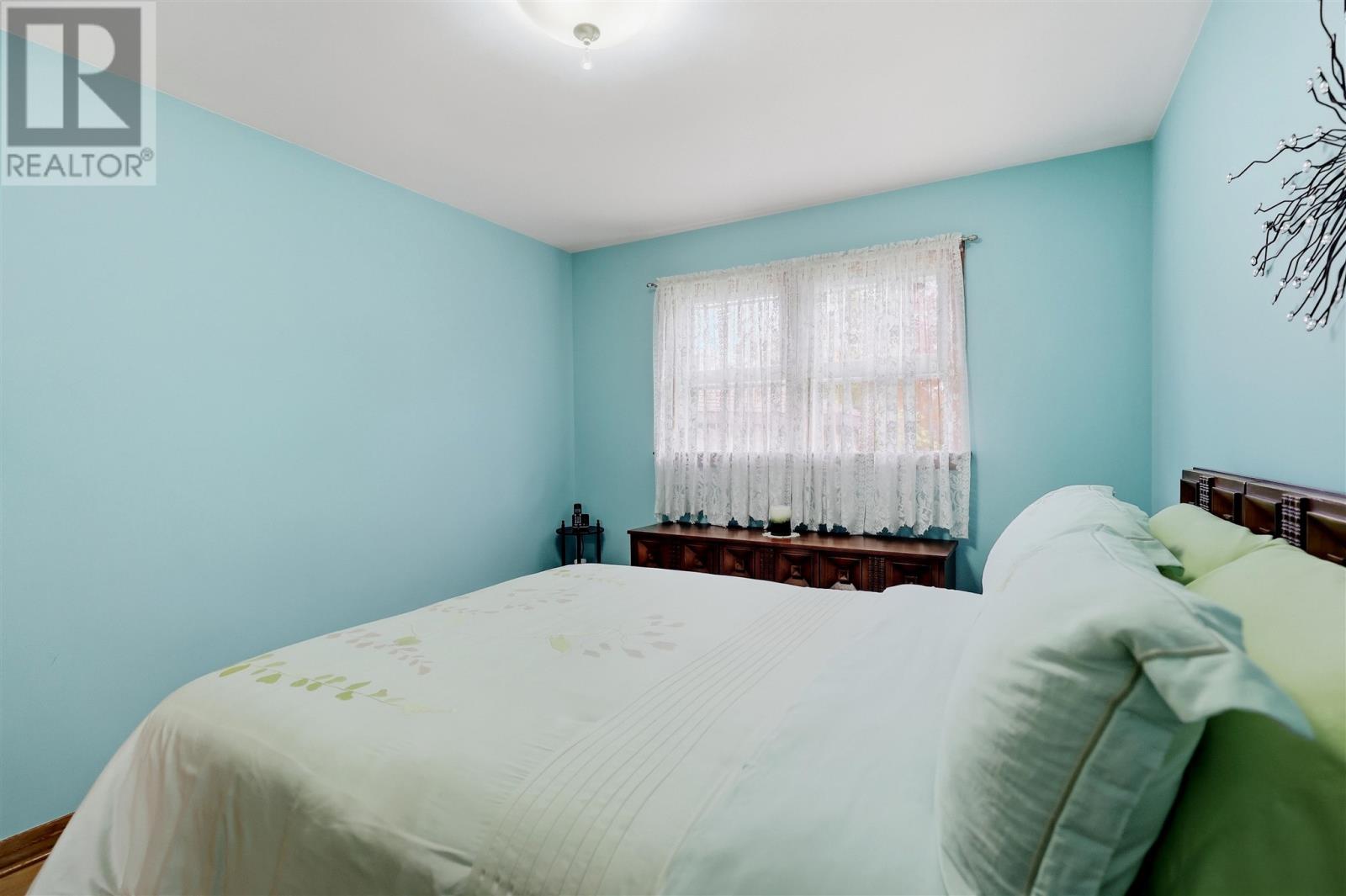 44 McCrea ST - Image 17
