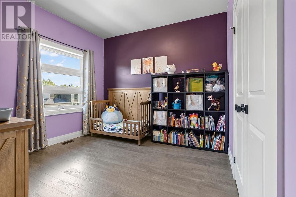53 Hazelton - Image 8