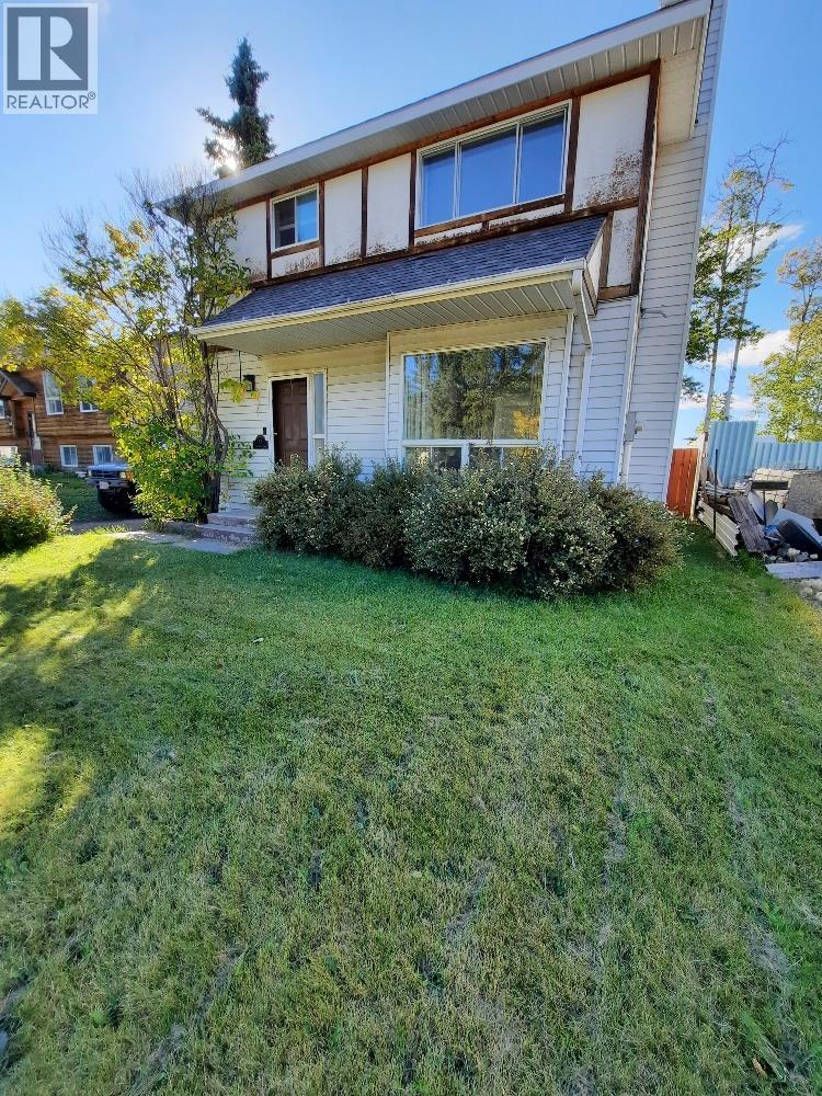 52 Wolverine Place, Tumbler Ridge