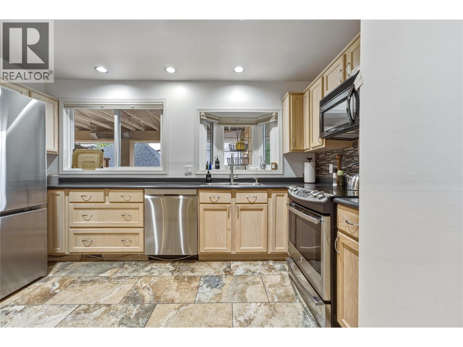 1206 39B Avenue - 12