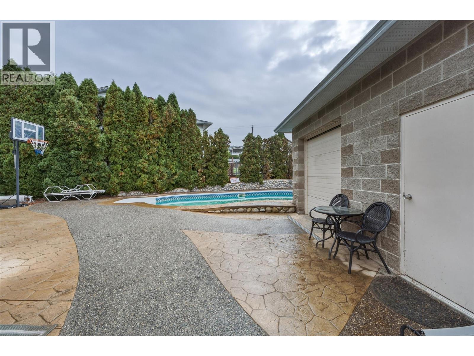 1206 39B Avenue - 30