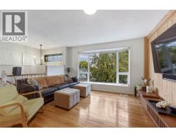 Bedroom - 1206 39b Avenue, Vernon, BC V1T7K4 Photo 6