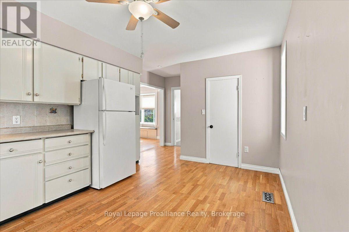 90 CHATHAM STREET - 23