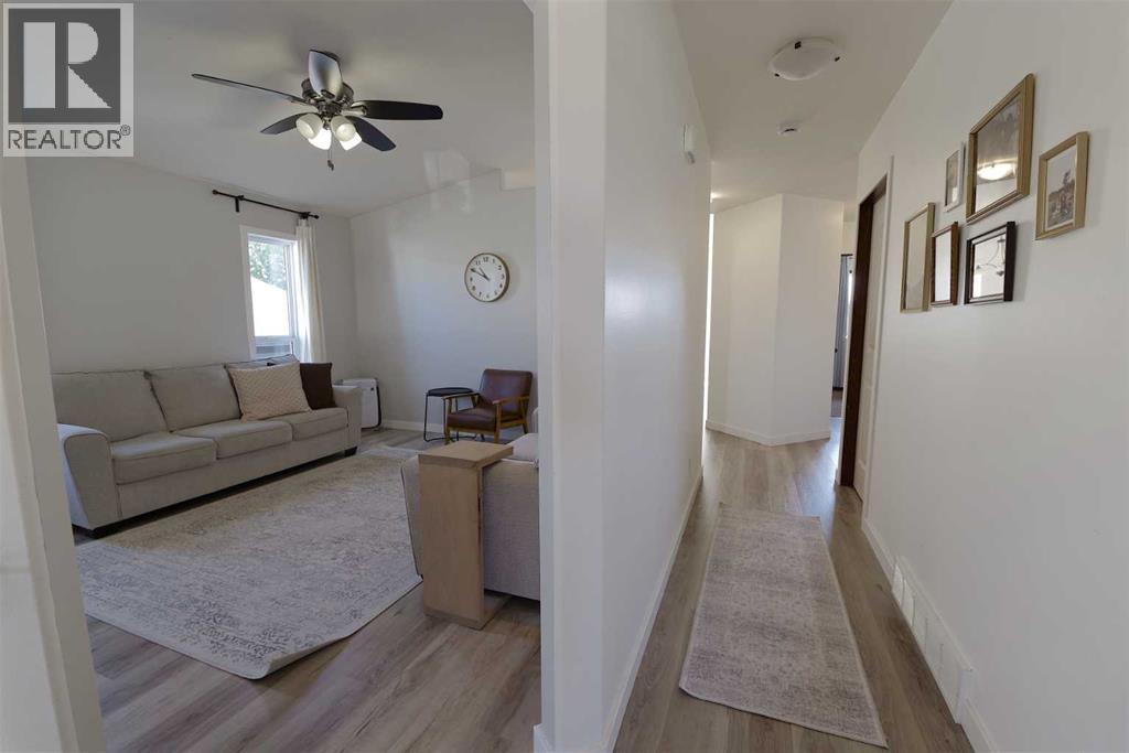 604 6 Street N - 9