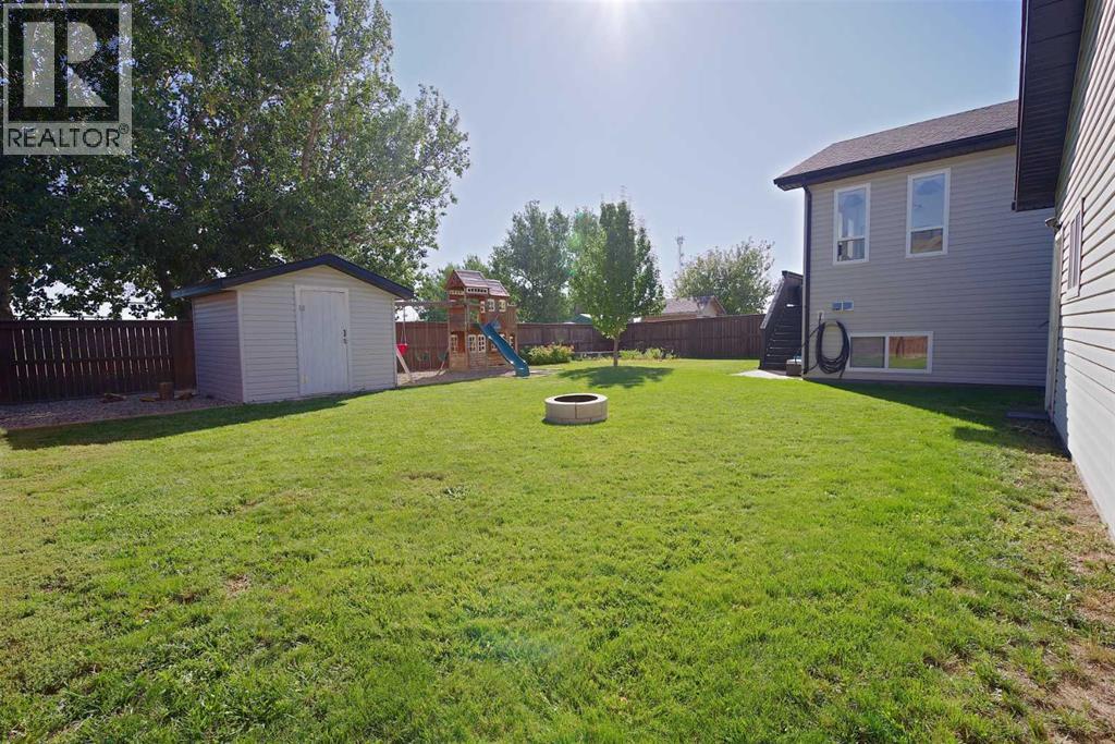 604 6 Street N - 41