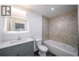 3605 Bloomfield, Windsor, ON N9C1S1 Photo 13