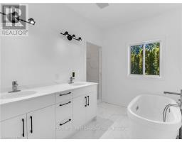 22664 Queens Line, West Elgin, ON N0L2C0 Photo 13