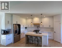 22664 Queens Line, West Elgin, ON N0L2C0 Photo 8