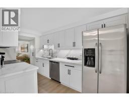 Kitchen - 23 Briar Knoll Drive, Kitchener, ON N2E1X9 Photo 9