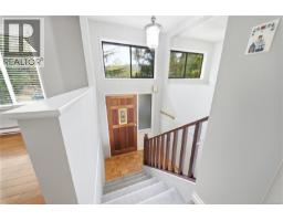 1951 Szasz Dr, Nanaimo, BC V9X1B9 Photo 42