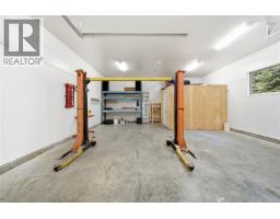 Laundry room - 1951 Szasz Dr, Nanaimo, BC V9X1B9 Photo 6