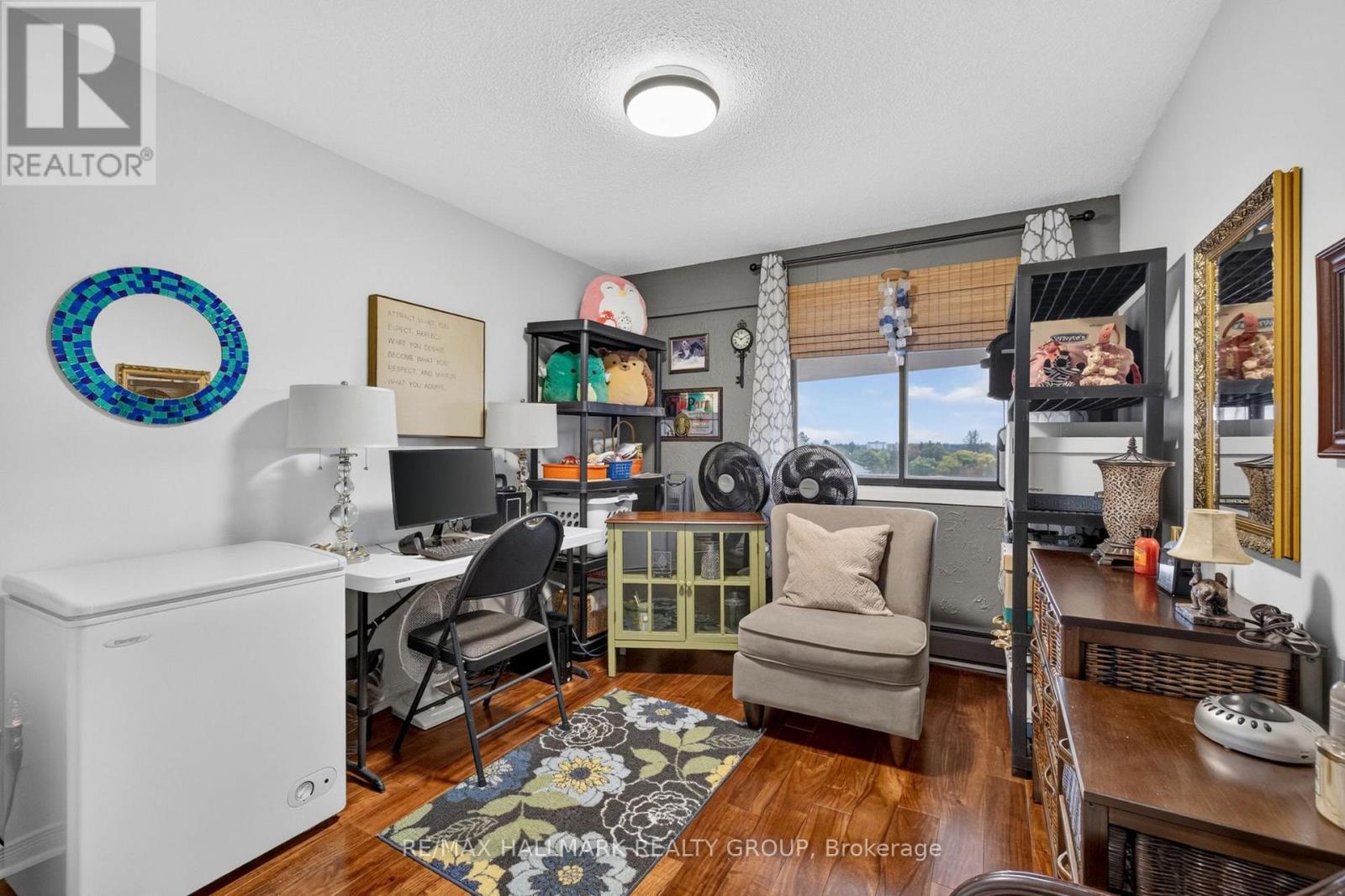 #1005 415 GREENVIEW AVENUE - Image 22