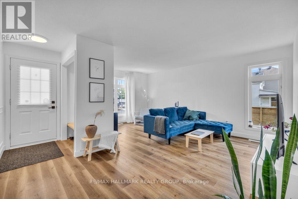 713 Brebeuf Street — photo 4