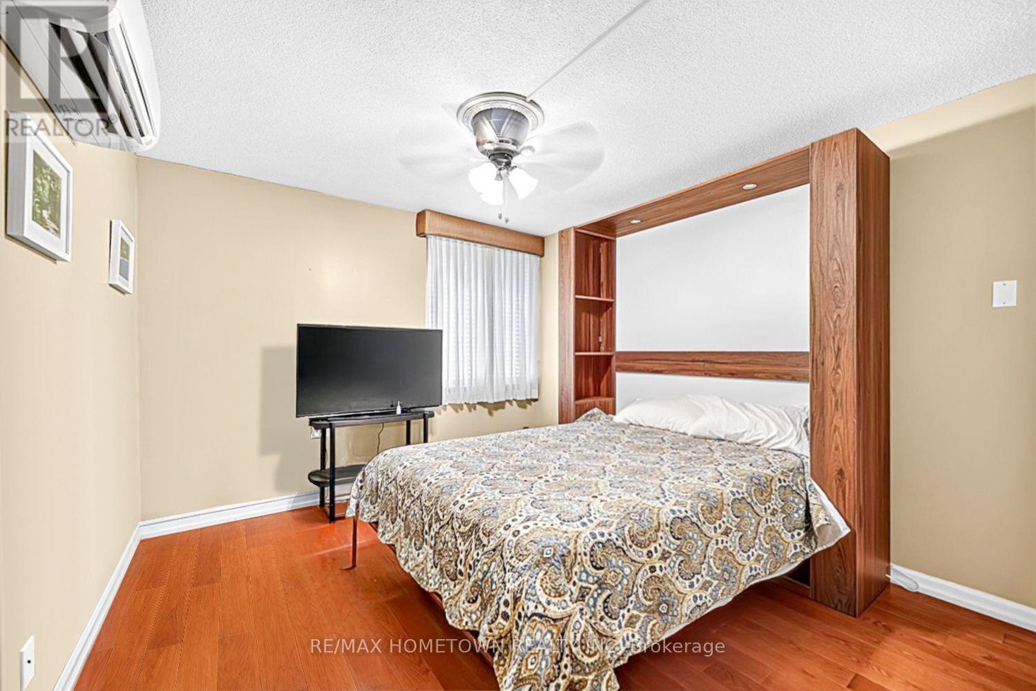#103 55 WATER STREET E - Image 34